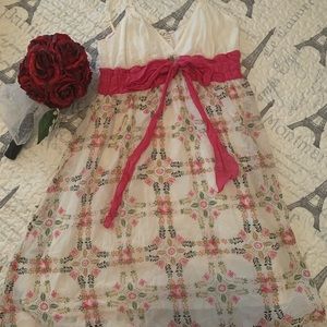 👗 with adjustable straps